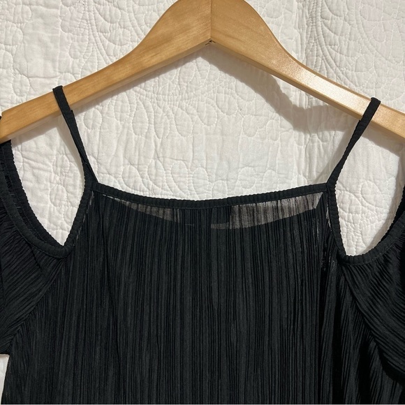TOPSHOP Womens Black Pleated Off Shoulder Crop Top, Size 6, -#325 - Picture 2 of 9